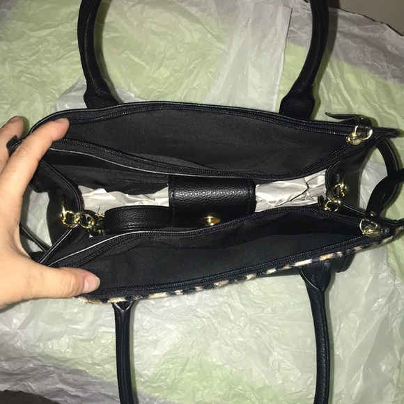 Brand new cheetah print purse. - Picture 6 of 7